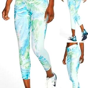 NWT Nike One Hyper Femme Dri Fit Floral Tights